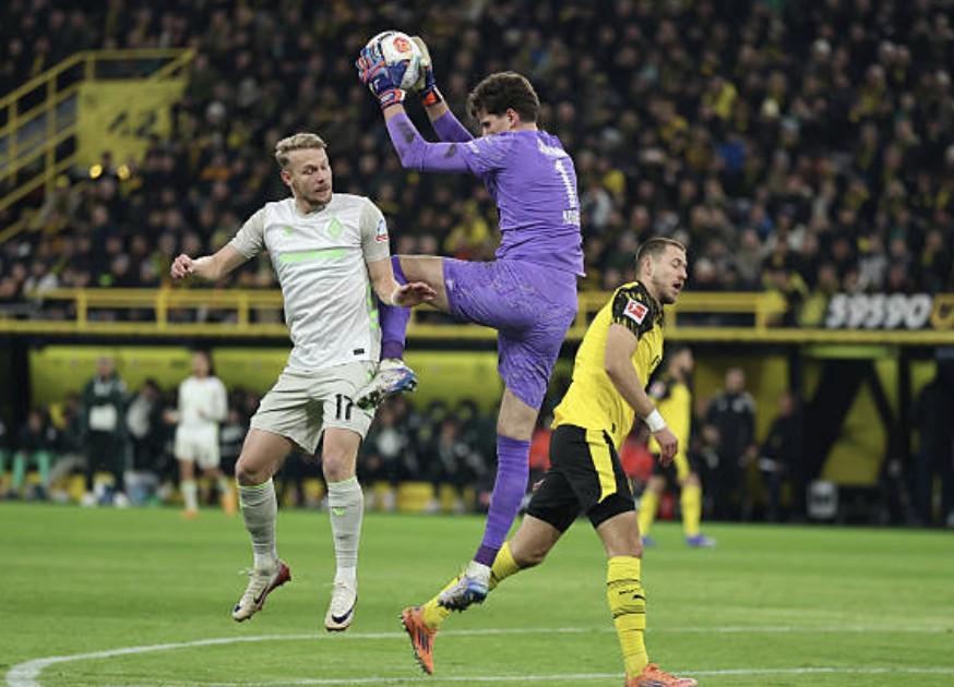 V体育下载-中场时多特被嘘，科贝尔：作为场上球员，被嘘永远都不好受