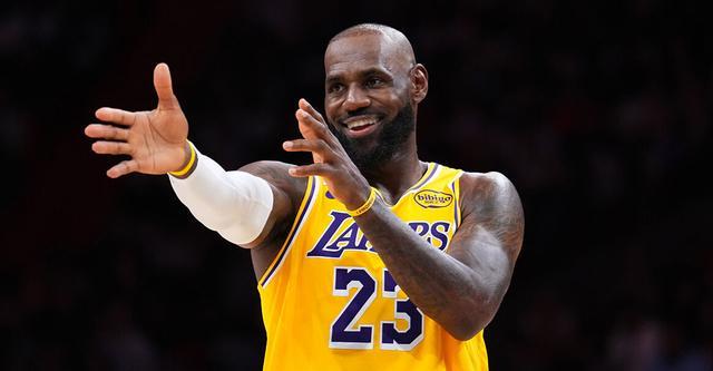 V体育APP-湖人正式锁定季后赛席位 詹姆斯生涯19次进入季后赛历史第一